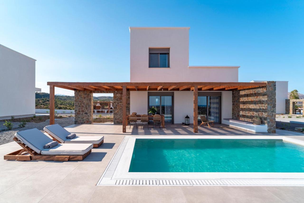Terra D'Oro Sea View Villa With Private Pool คิโอตาริ ภายนอก รูปภาพ