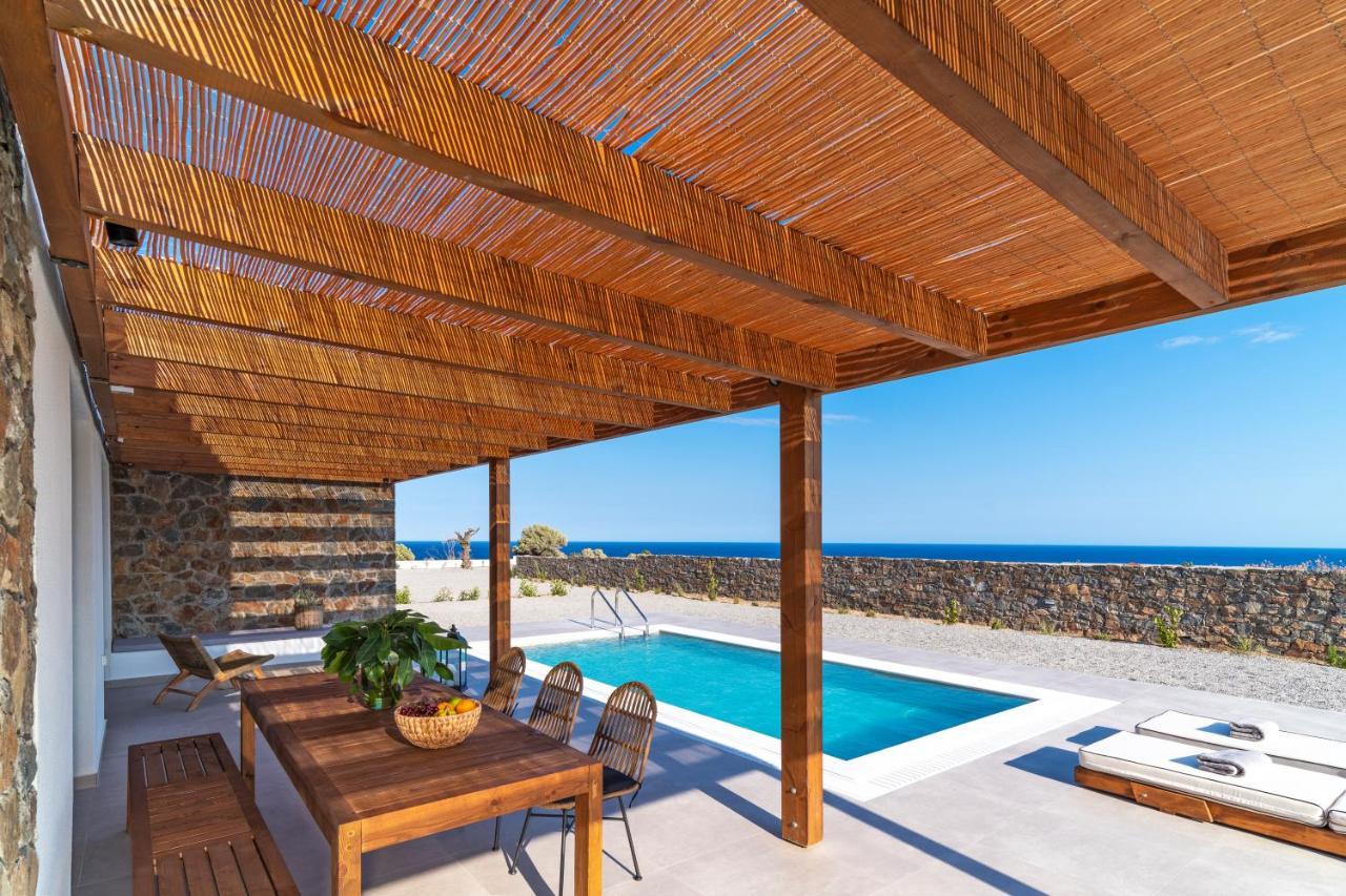 Terra D'Oro Sea View Villa With Private Pool คิโอตาริ ภายนอก รูปภาพ