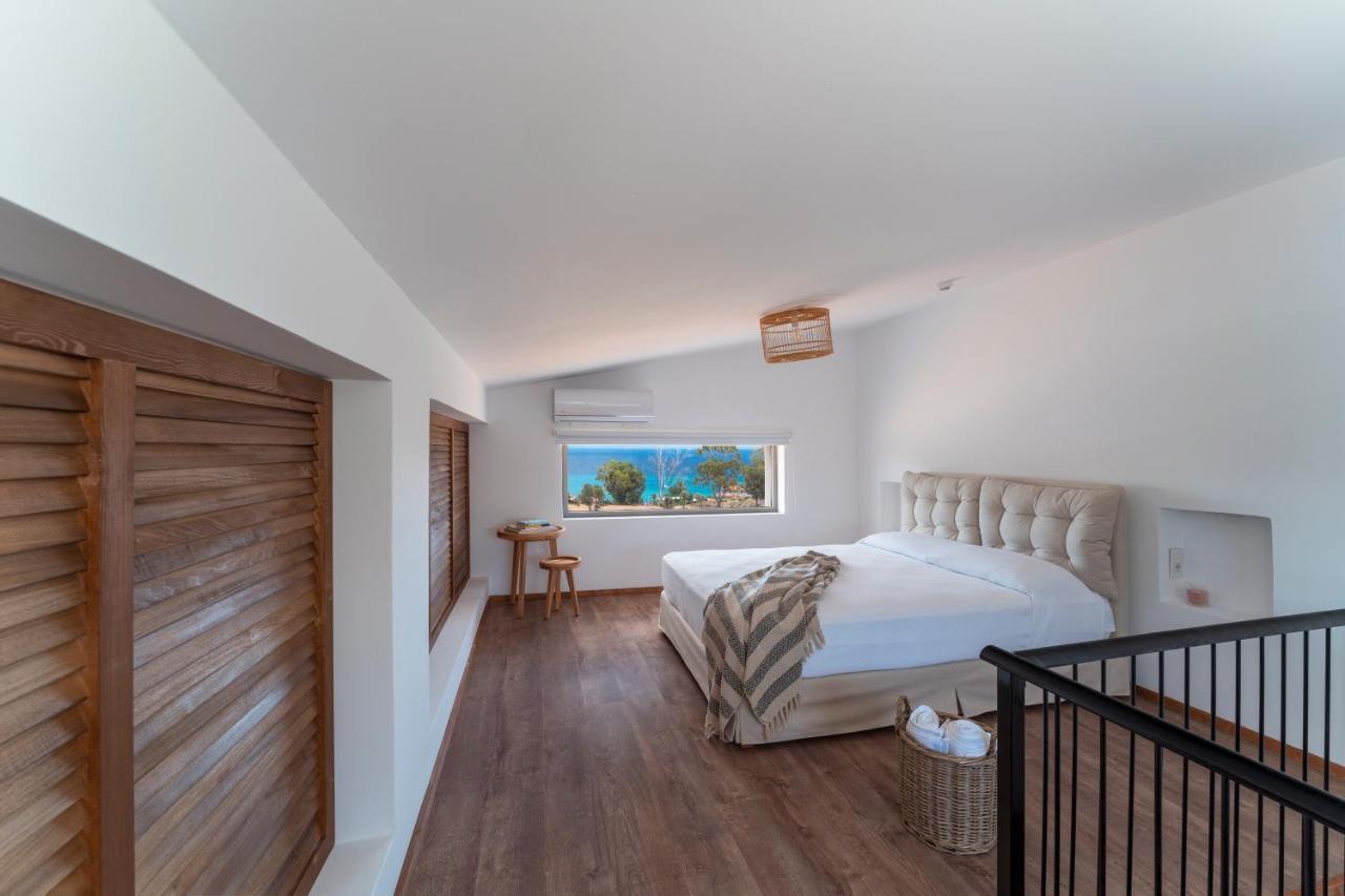 Terra D'Oro Sea View Villa With Private Pool คิโอตาริ ภายนอก รูปภาพ